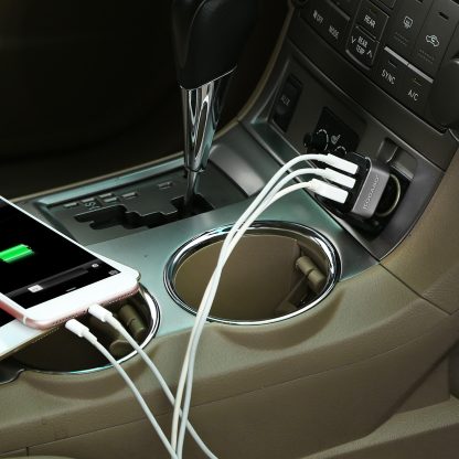 1Pc 3Port USB Car Charger  30W 5.5A For IOS Phone 16 15 14 And More - Image 4